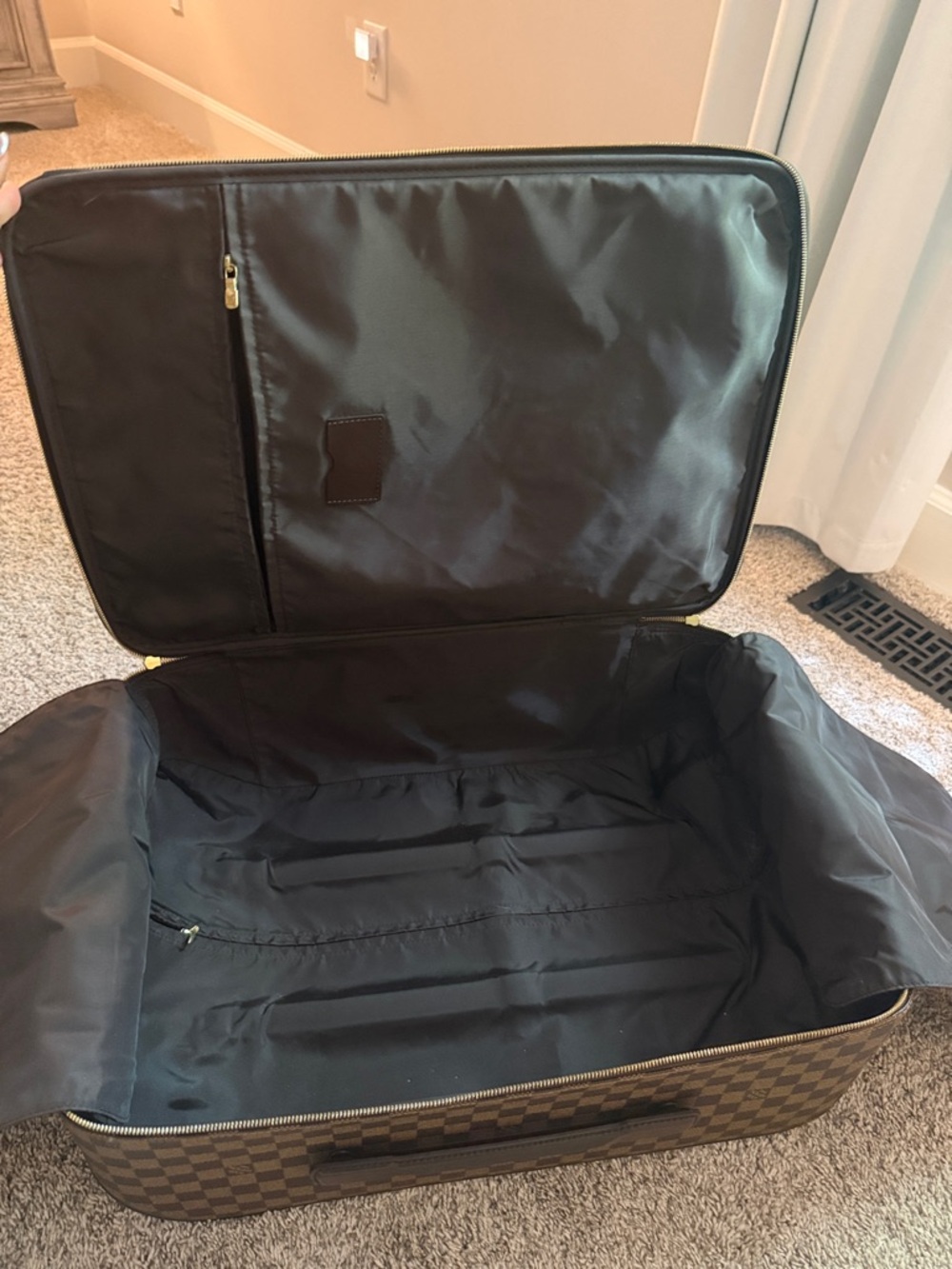 🔸Authentic LV Pegase 65 Damier Ebene Luggage - Picture 14 of 14